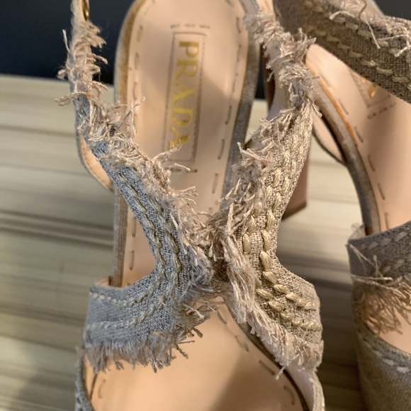 Prada Biege Knit Platform Sandals with buckle closure and cork platform - Picture 3 of 12